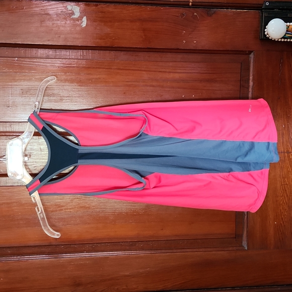 Nike Dri Fit Top Medium Womens Athletic Shirt - Picture 4 of 4